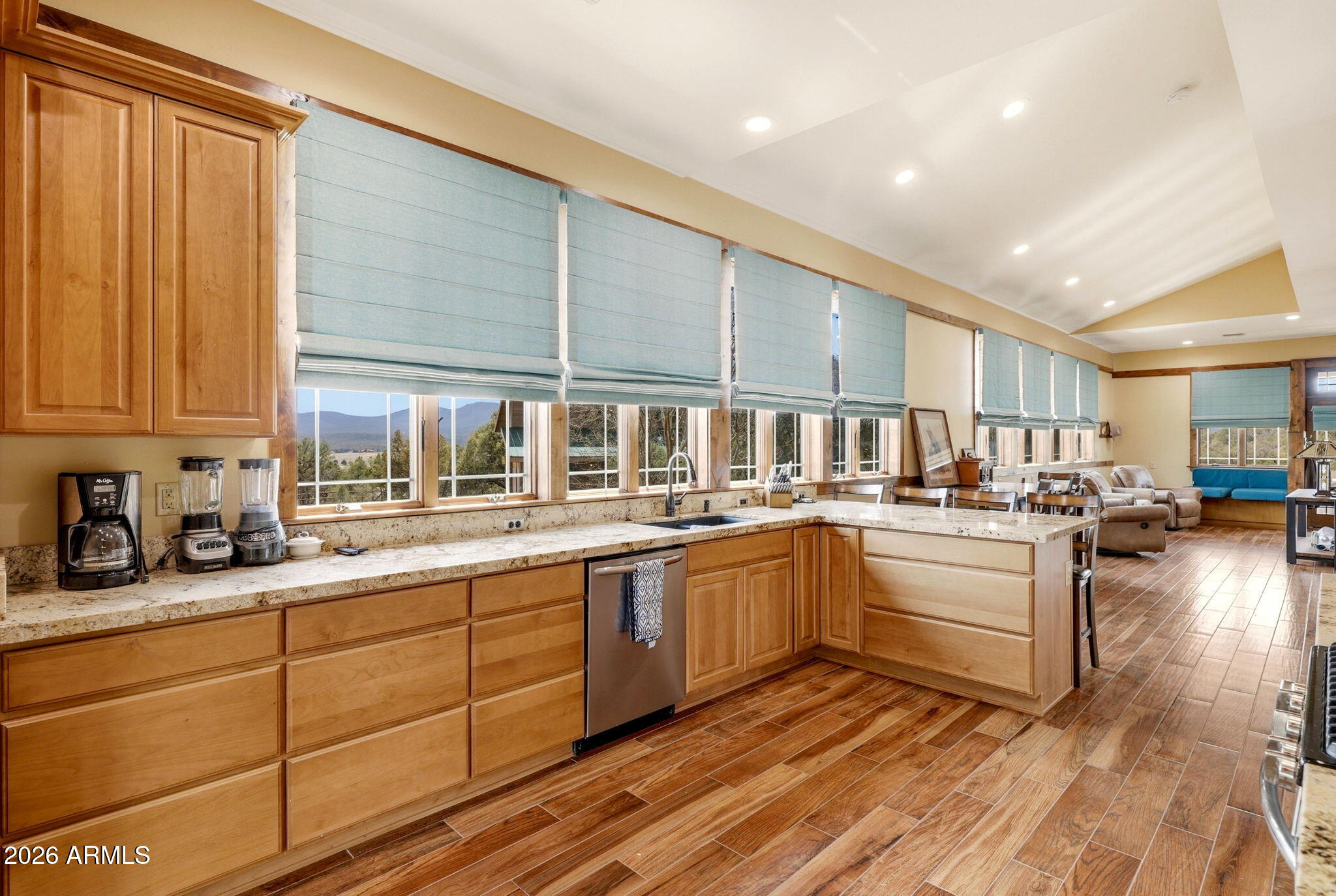 84 Mail Trail Road Young, AZ 85554 - Photo 14 of 57 Main Res Int Kitch twd Entry