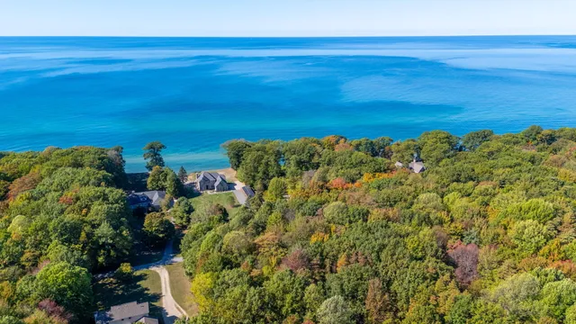 $1,795,000 | 1722 Lake Michigan Drive, Fennville, MI 49408