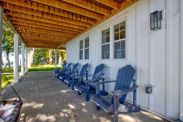 $1,795,000 | 1722 Lake Michigan Drive, Fennville, MI 49408