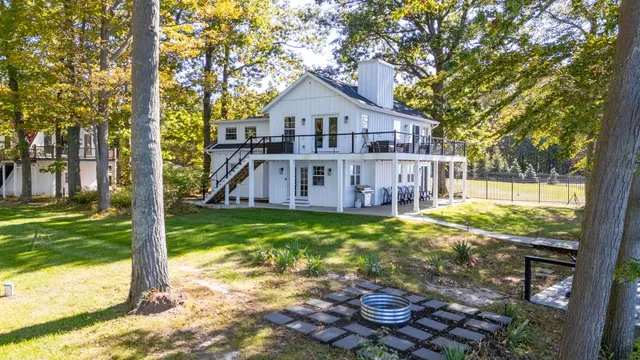 $1,795,000 | 1722 Lake Michigan Drive, Fennville, MI 49408