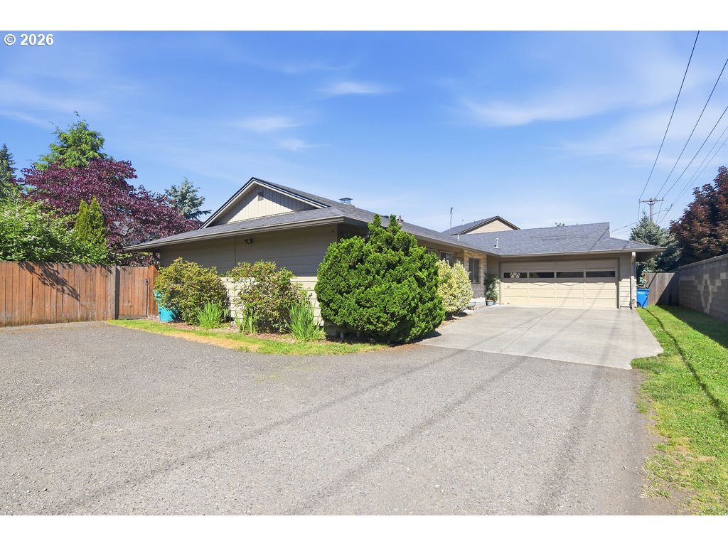 10009 Northeast Covington Road Vancouver, WA 98662 - Photo 40 of 45 Driveway