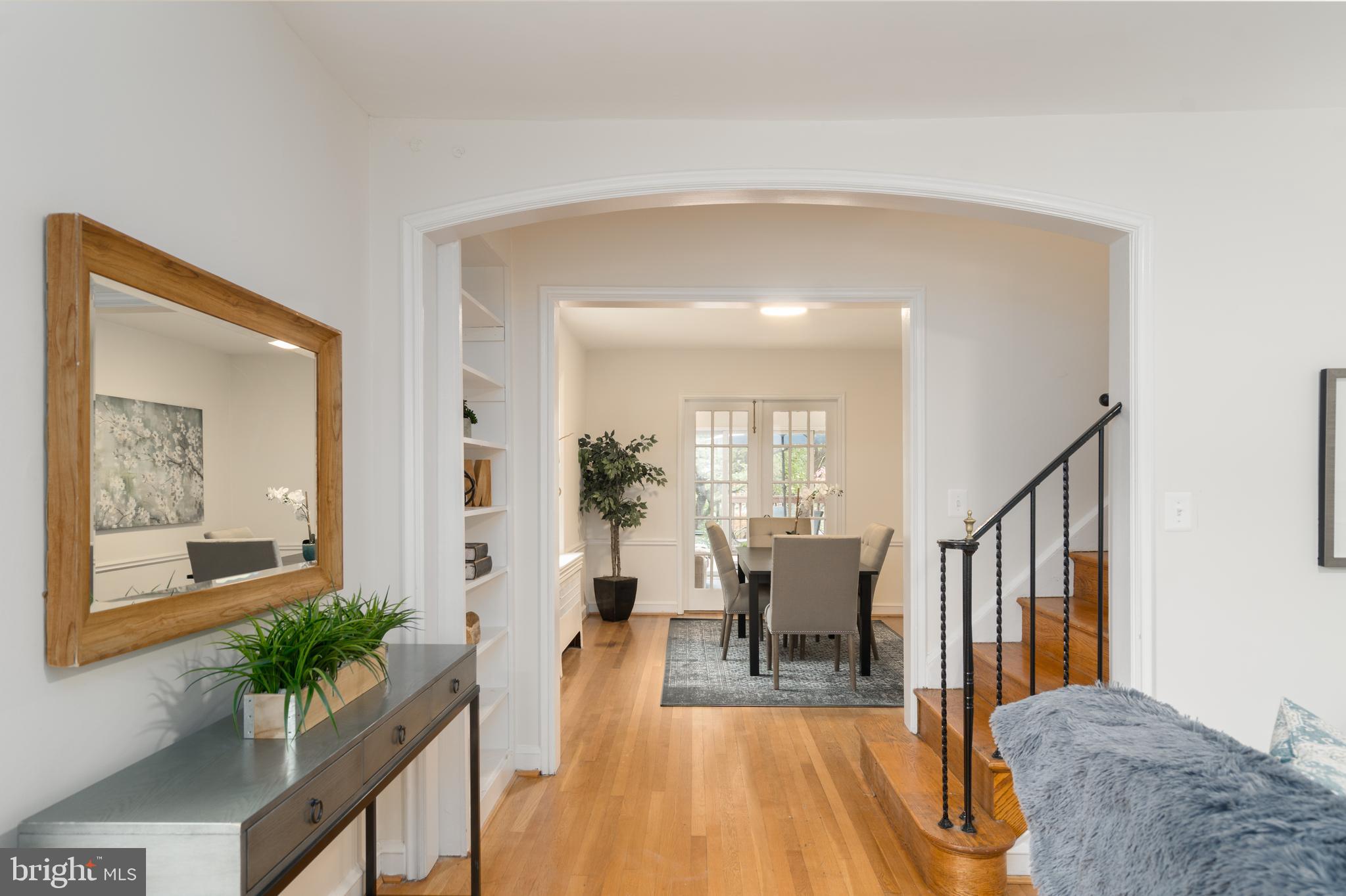 4412 Volta Place Northwest Washington, DC 20007 - Photo 5 of 27 Dining room