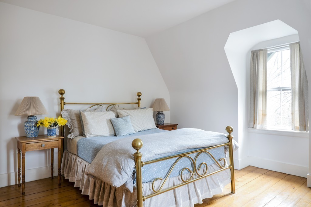 22 Craigie Street Cambridge, MA 02138 - Photo 20 of 30