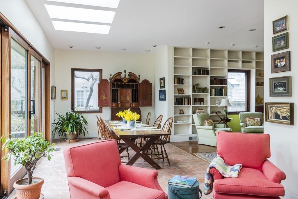 22 Craigie Street Cambridge, MA 02138 - Photo 10 of 30