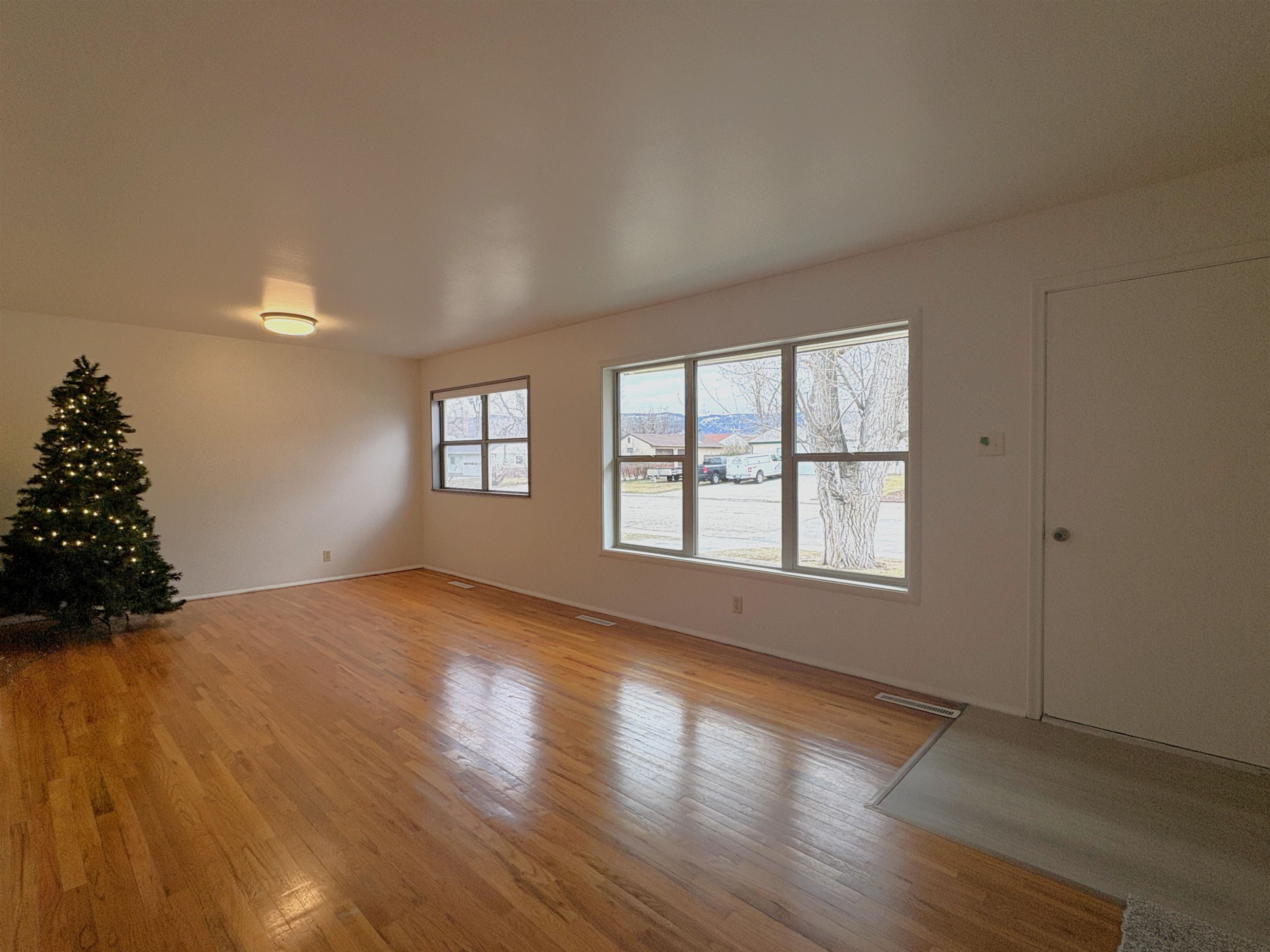 505 Swanton Avenue Casper, WY 82609 - Photo 2 of 13