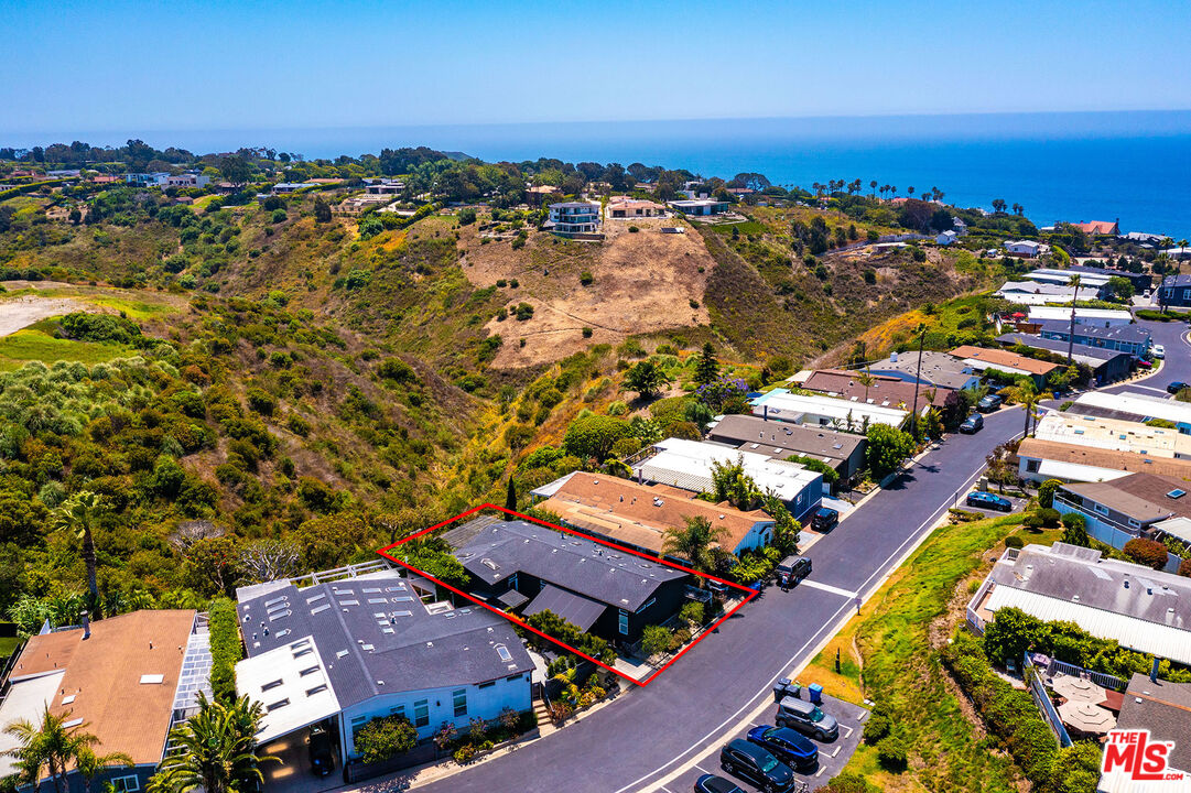 29500 Heathercliff Road, Unit 106 Malibu, CA 90265 - Photo 40 of 51