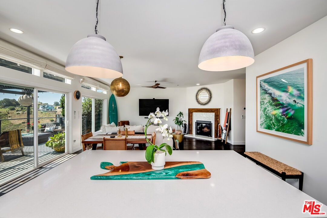 29500 Heathercliff Road, Unit 106 Malibu, CA 90265 - Photo 4 of 51