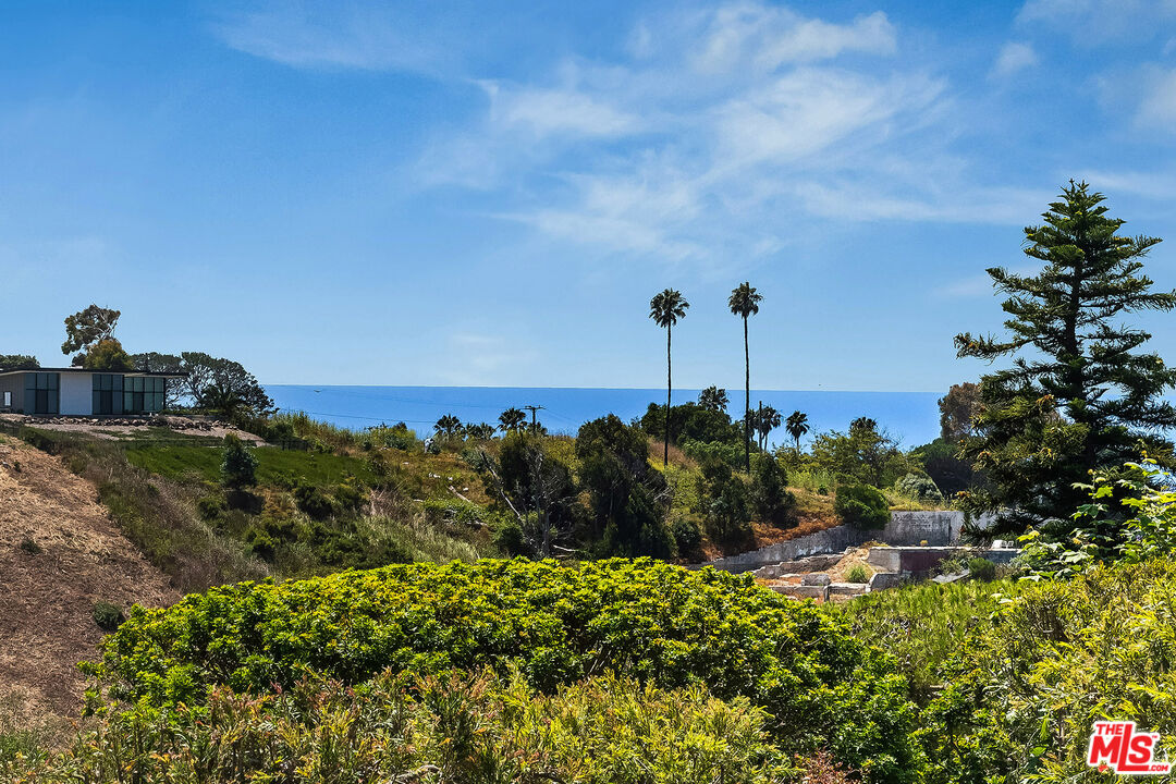 29500 Heathercliff Road, Unit 106 Malibu, CA 90265 - Photo 10 of 51