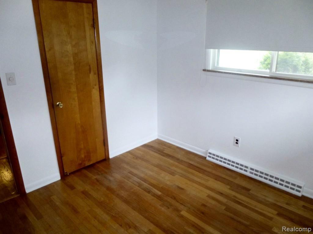 163 Nevada Avenue Rochester, MI 48309 - Photo 24 of 32 bedroom1a.jpg