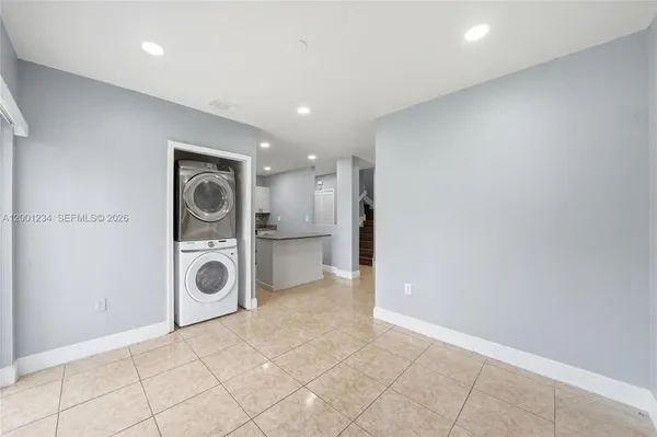 $2,900 | 902 Southwest 8th Place, Florida City, FL 33034