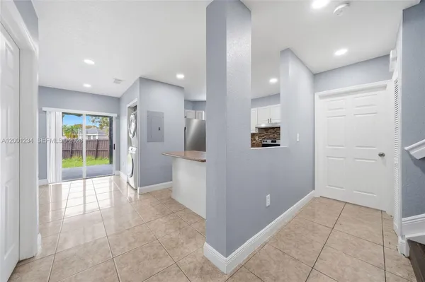 $2,900 | 902 Southwest 8th Place, Florida City, FL 33034