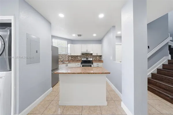 $2,900 | 902 Southwest 8th Place, Florida City, FL 33034