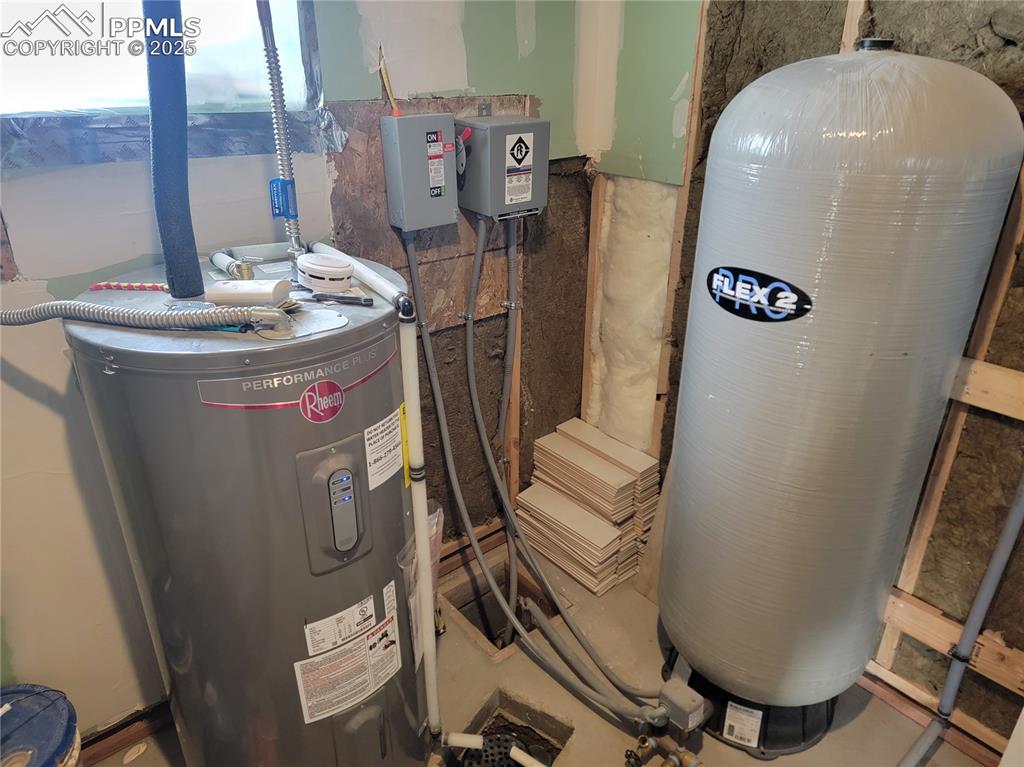 32174 Torrence Road Yoder, CO 80864 - Photo 22 of 27 a view of washer and dryer