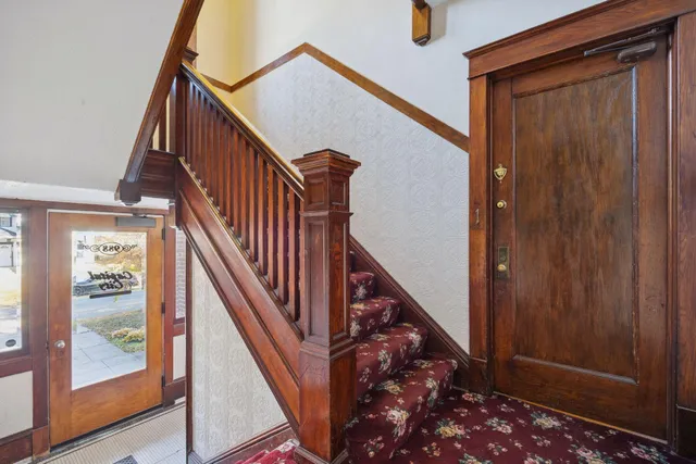 $169,900 | 988 Dayton Avenue, Unit 1, St. Paul, MN 55104