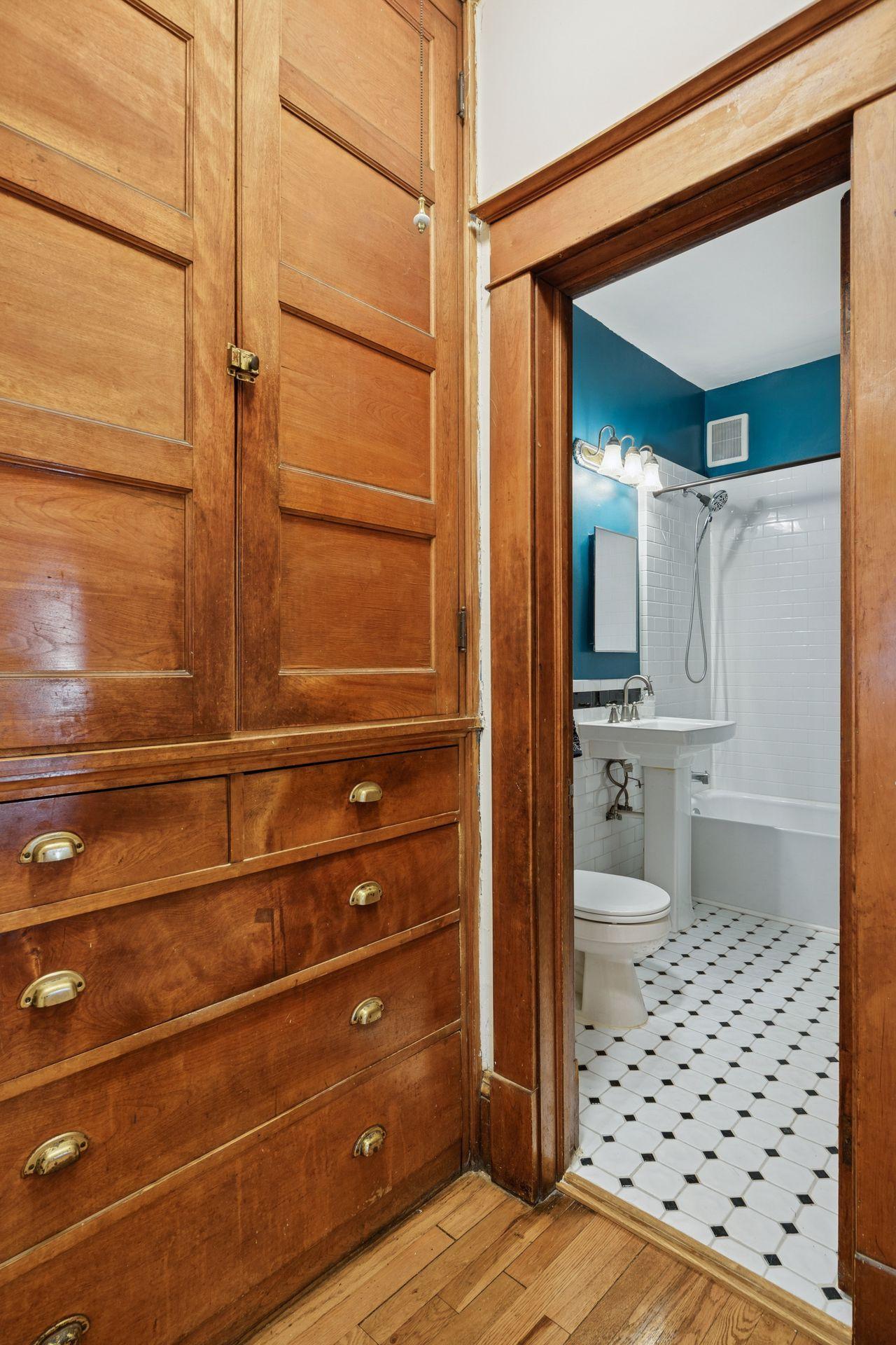 988 Dayton Avenue, Unit 1 St. Paul, MN 55104 - Photo 21 of 30