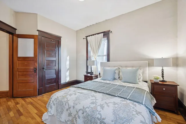 $169,900 | 988 Dayton Avenue, Unit 1, St. Paul, MN 55104