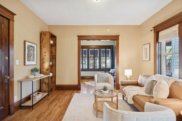 $169,900 | 988 Dayton Avenue, Unit 1, St. Paul, MN 55104