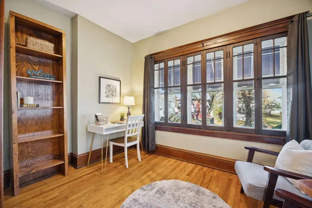 $169,900 | 988 Dayton Avenue, Unit 1, St. Paul, MN 55104