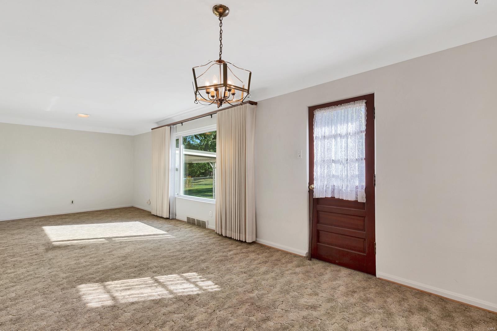 7112 Weber Road St. Louis, MO 63123 - Photo 17 of 28 Gallery Image 17