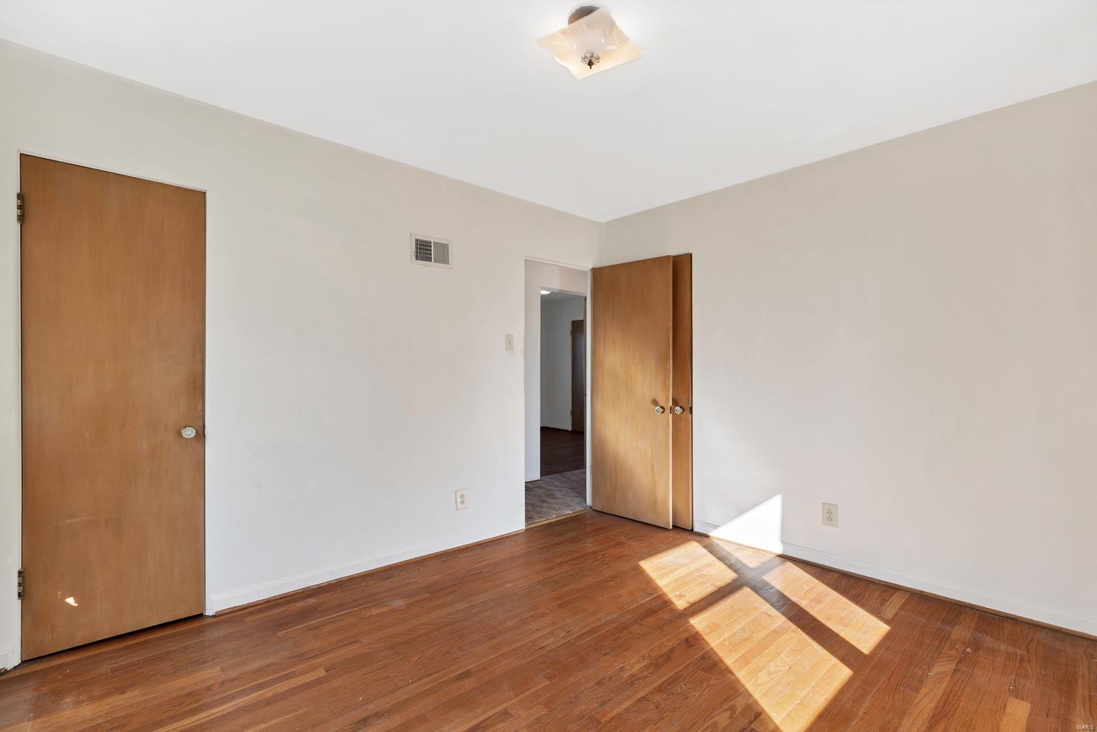 7112 Weber Road St. Louis, MO 63123 - Photo 25 of 28 Gallery Image 25