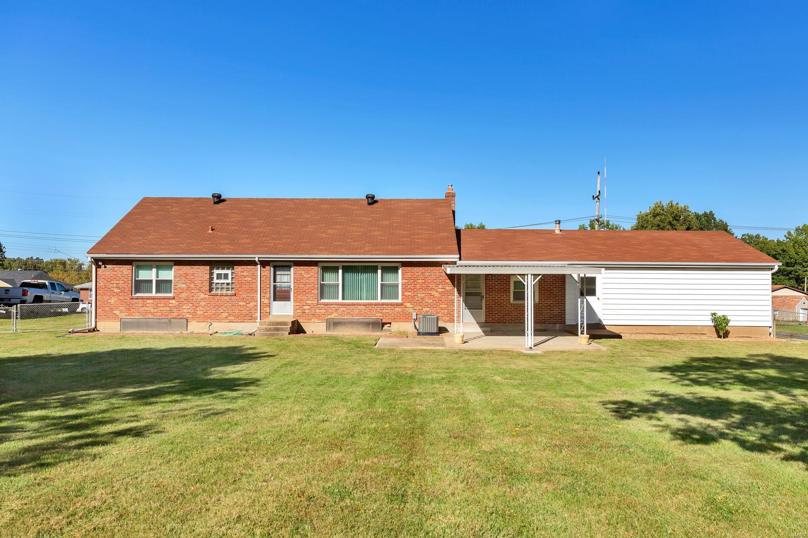 7112 Weber Road St. Louis, MO 63123 - Photo 8 of 28 Gallery Image 8