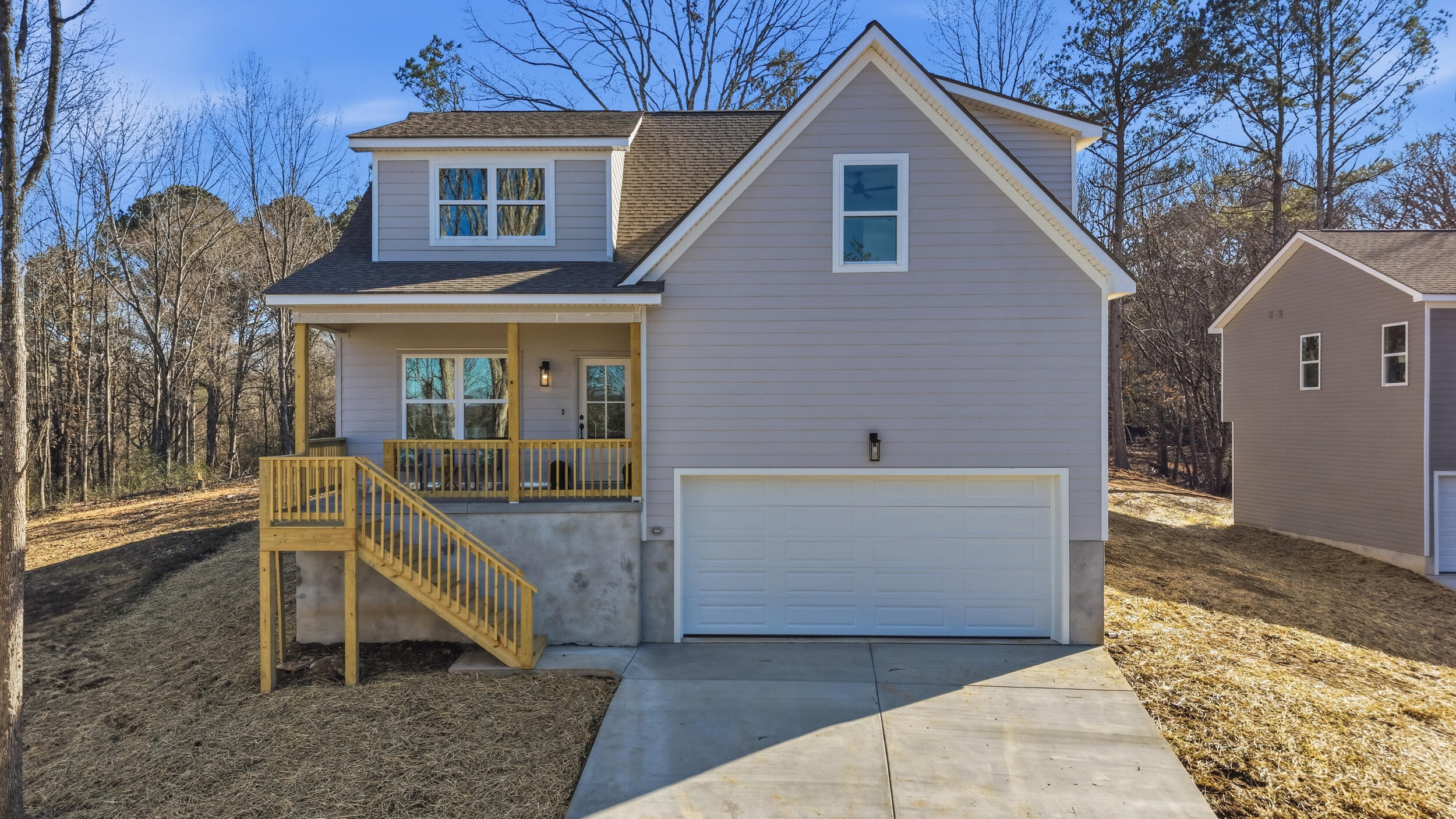 103 Jamestown EXTERIOR