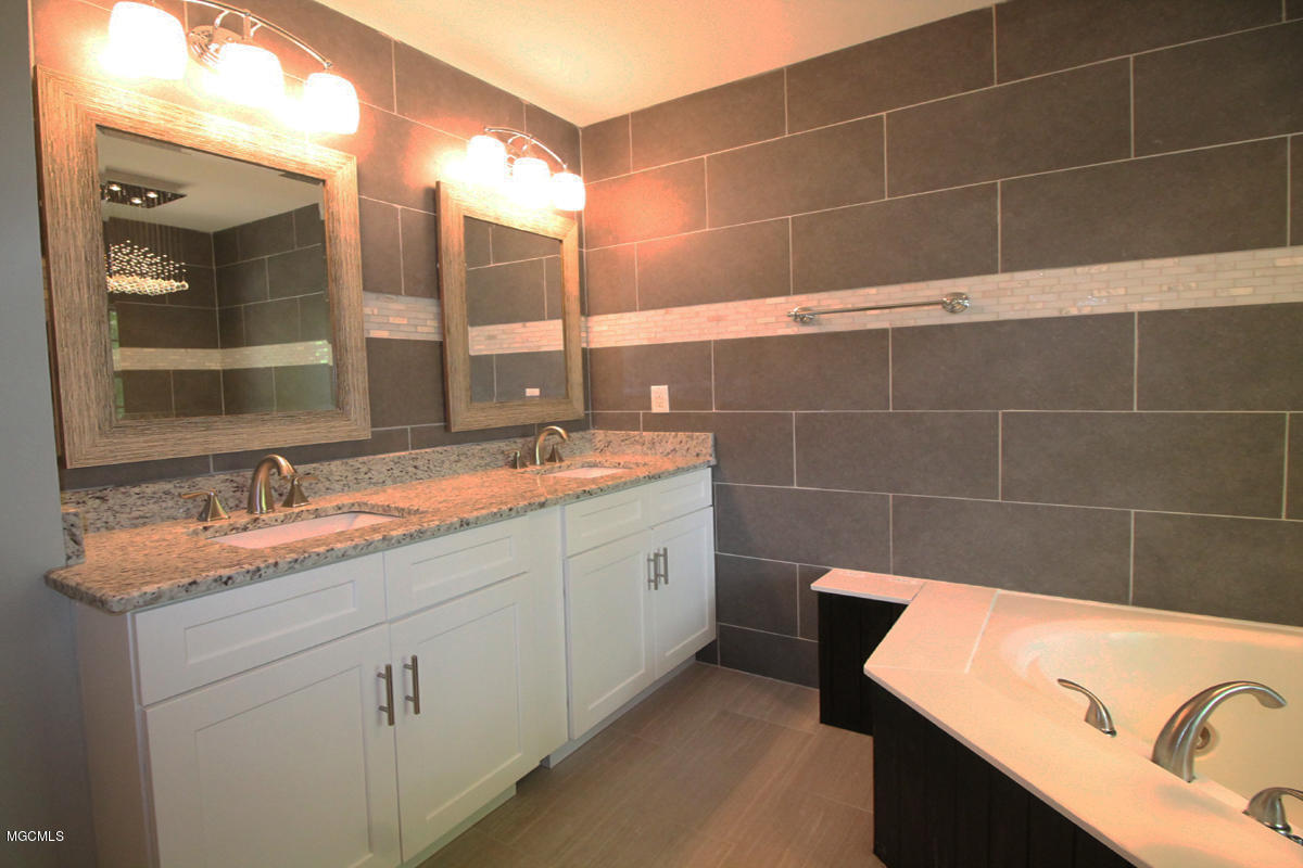 23224 Red Bluff Road Moss Point, MS 39562 - Photo 23 of 52 Master Bath