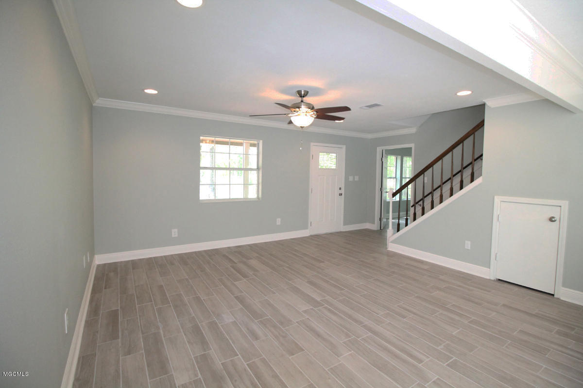 23224 Red Bluff Road Moss Point, MS 39562 - Photo 4 of 52 Living Room
