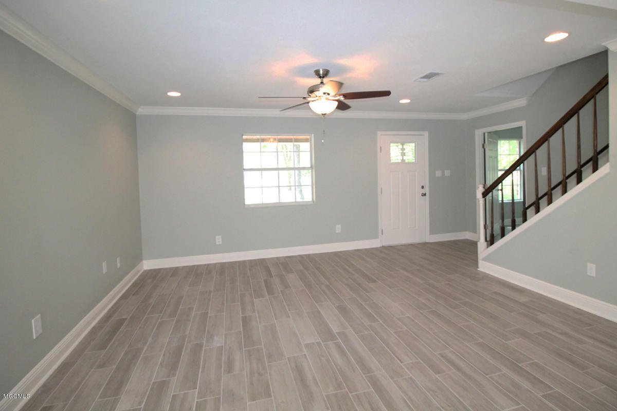 23224 Red Bluff Road Moss Point, MS 39562 - Photo 6 of 52 Living Room