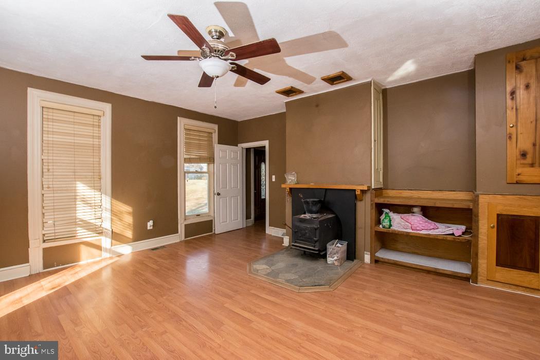 3025 Dublin Road Street, MD 21154 - Photo 16 of 29 Living Room - Right Side