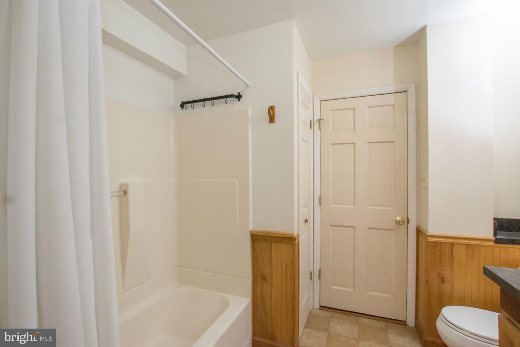 3025 Dublin Road Street, MD 21154 - Photo 24 of 29 Full Bath - 2nd Level - Right Side