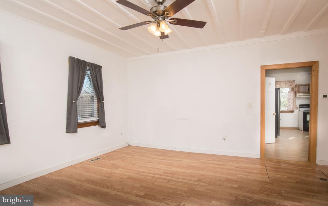 3025 Dublin Road Street, MD 21154 - Photo 10 of 29 Living Room - Left Side