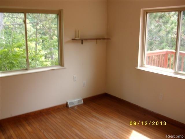 1350 Ellis Road Ypsilanti, MI 48197 - Photo 12 of 12 study.JPG