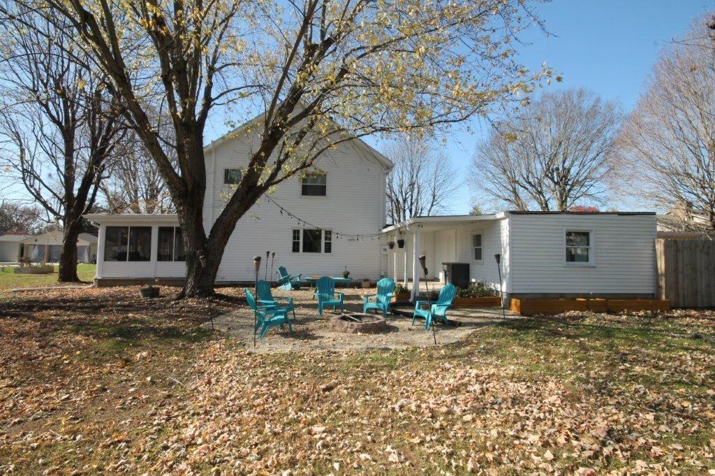 4025 River Road Columbus, IN 47203 - Photo 7 of 60