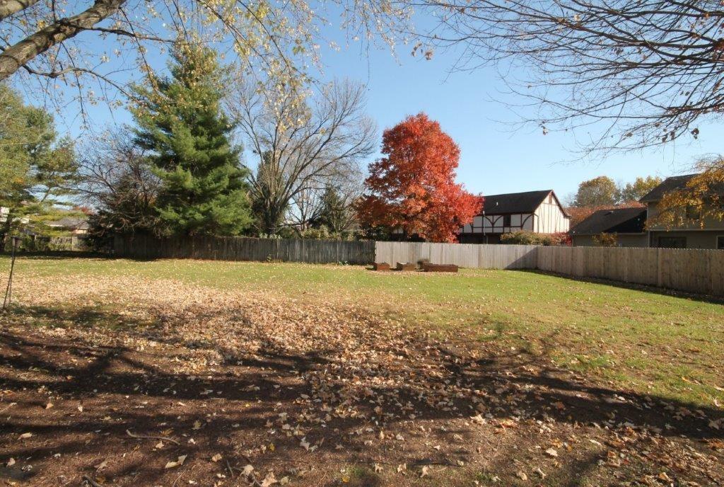 4025 River Road Columbus, IN 47203 - Photo 8 of 60
