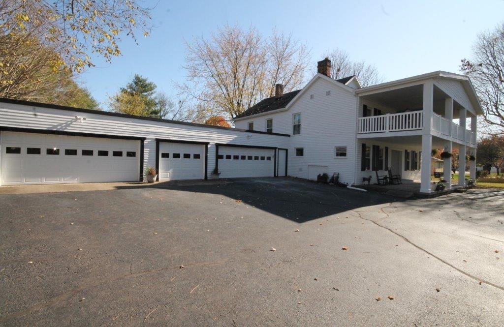 4025 River Road Columbus, IN 47203 - Photo 9 of 60