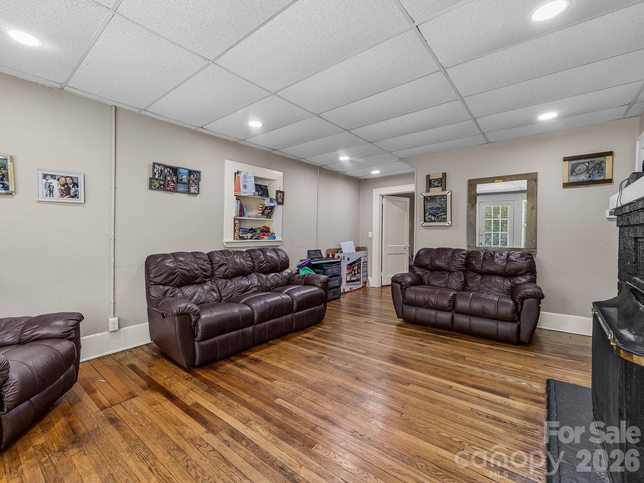 110 Grady Avenue Tryon, NC 28782 - Photo 28 of 41 a living room with furniture