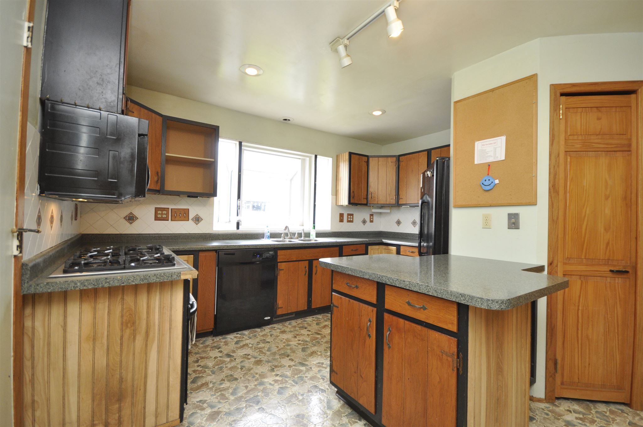 3313 West Devon Road Muncie, IN 47304 - Photo 6 of 17