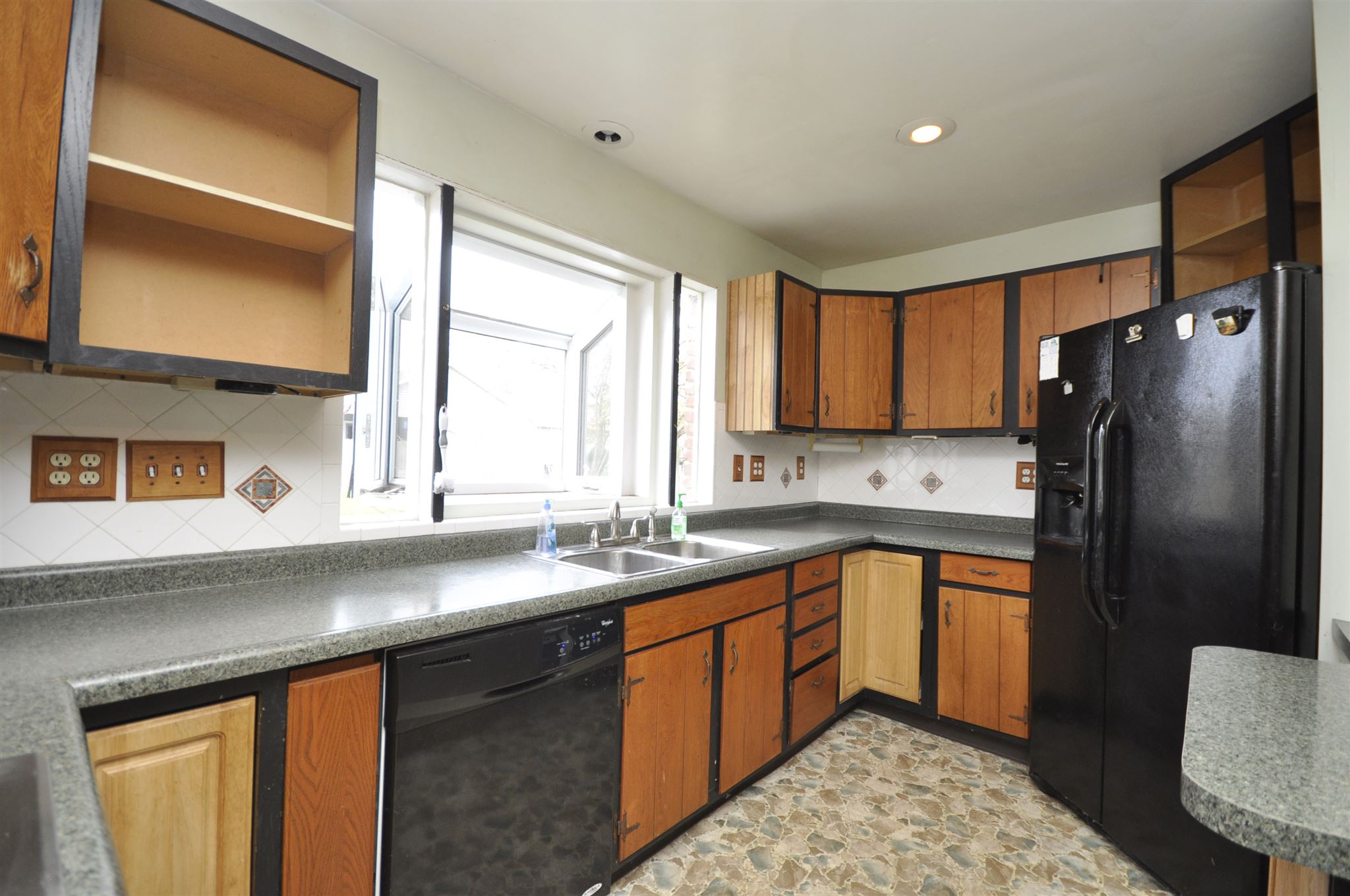 3313 West Devon Road Muncie, IN 47304 - Photo 7 of 17