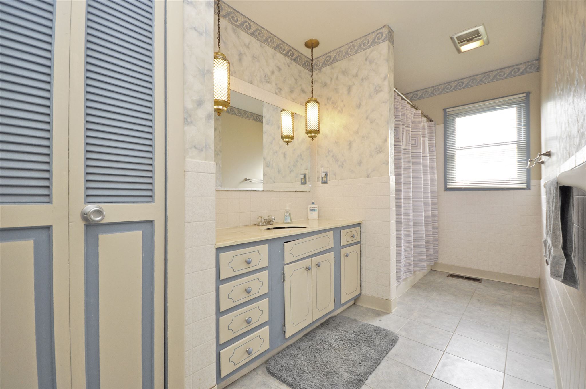 3313 West Devon Road Muncie, IN 47304 - Photo 9 of 17
