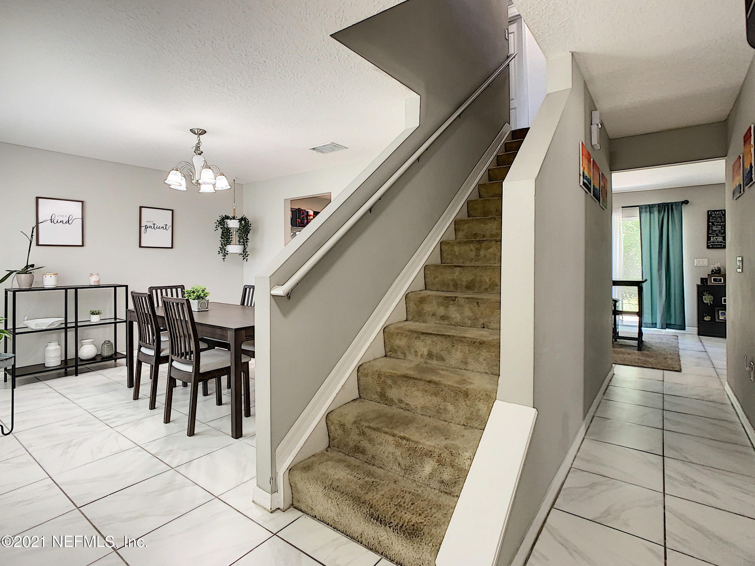 10281 Magnolia Ridge Road Jacksonville, FL 32210 - Photo 3 of 41 Foyer