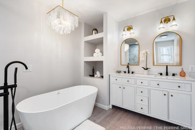 $670,000 | 8930 Hanna Lake Avenue Southeast, Caledonia, MI 49316