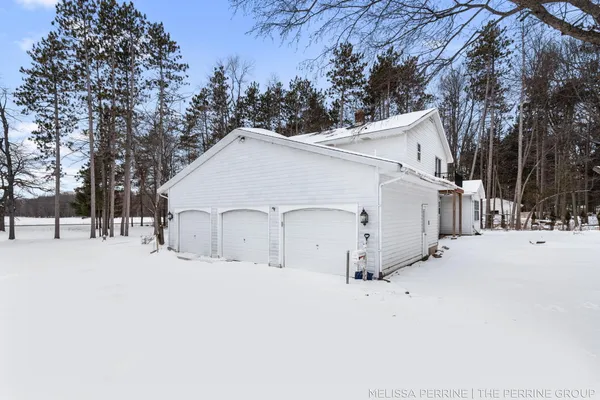$670,000 | 8930 Hanna Lake Avenue Southeast, Caledonia, MI 49316