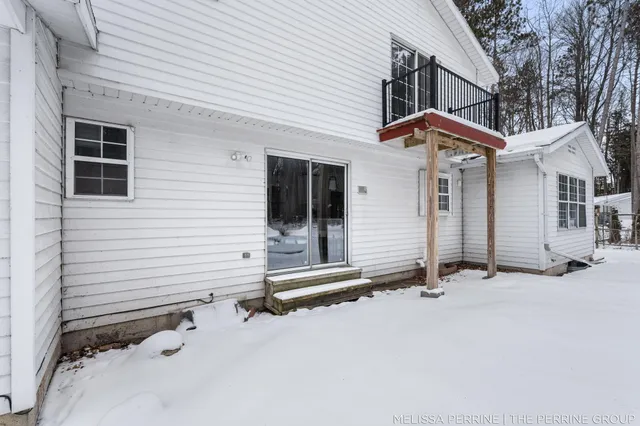 $670,000 | 8930 Hanna Lake Avenue Southeast, Caledonia, MI 49316