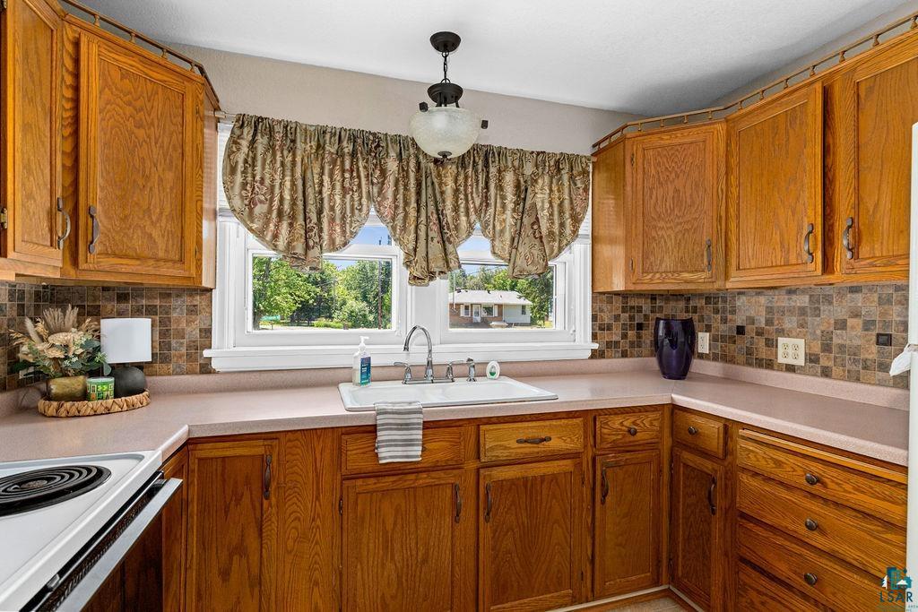 2502 Springvale Road Duluth, MN 55811 - Photo 13 of 25
