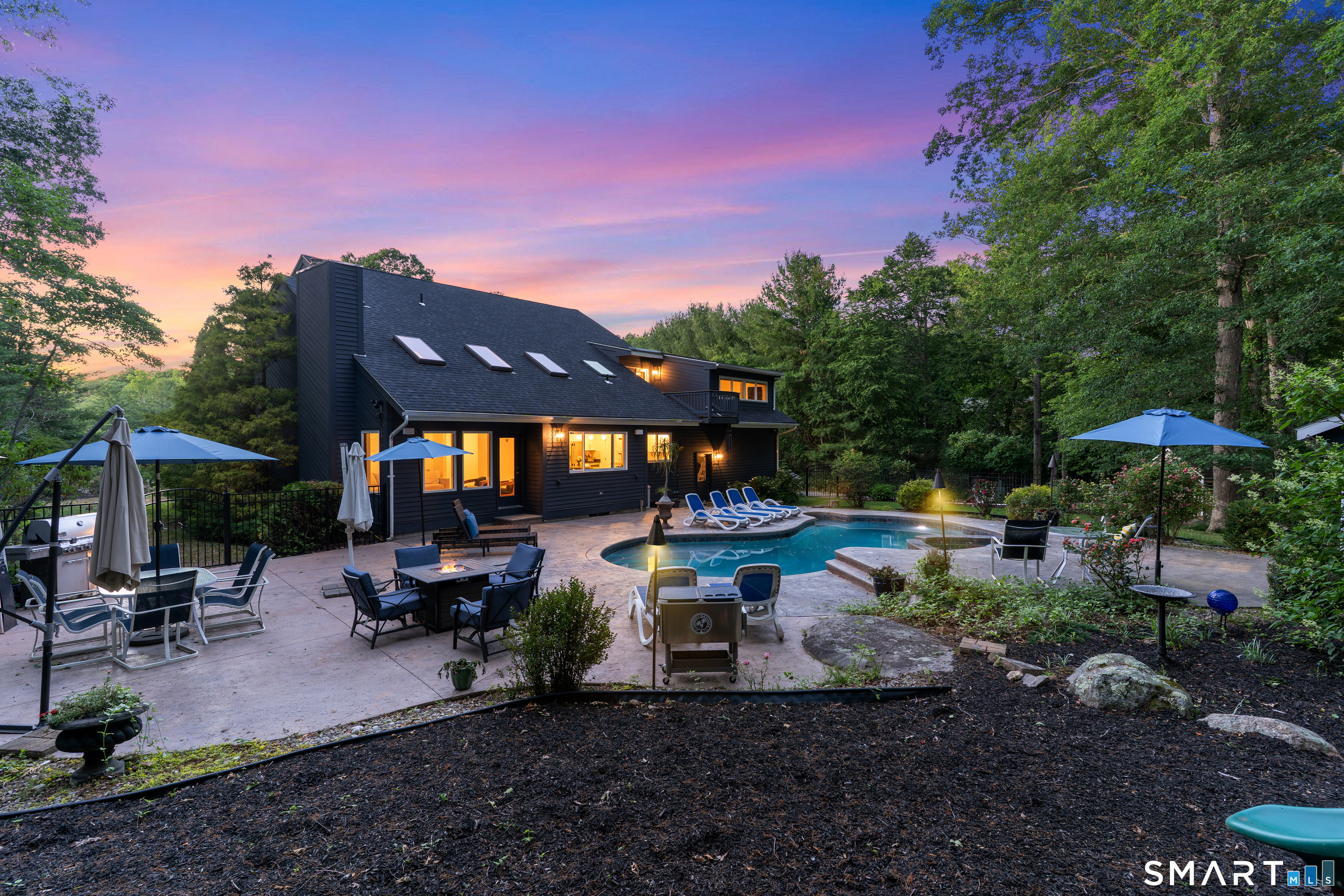 84 Sawmill Road Branford, CT 06405 - Photo 19 of 40