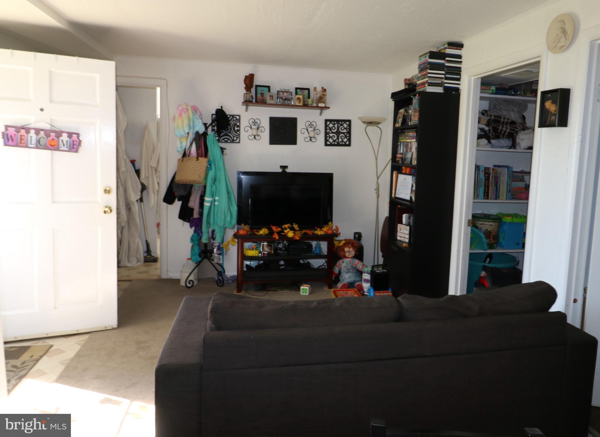 2312 Smoky Road Huntingtown, MD 20639 - Photo 21 of 55 LL Living Room!