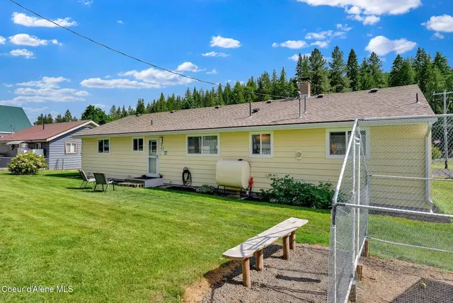 $435,000 | 2040 Washington Avenue, St. Maries, ID 83861