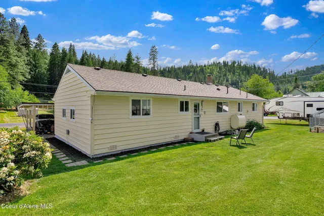 $435,000 | 2040 Washington Avenue, St. Maries, ID 83861