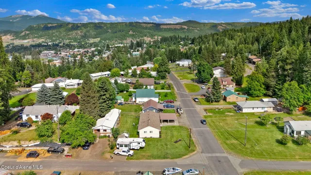 $435,000 | 2040 Washington Avenue, St. Maries, ID 83861